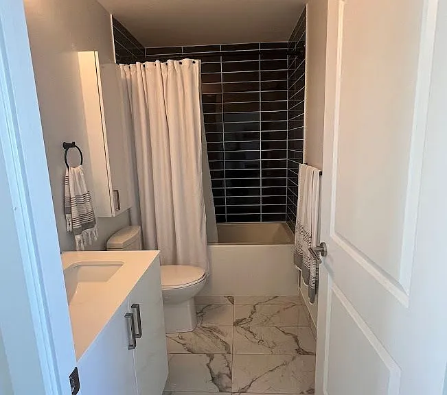 2799 Kingston Rd #917 — Photo 16