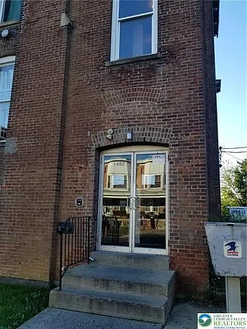 1402 W Liberty St #402