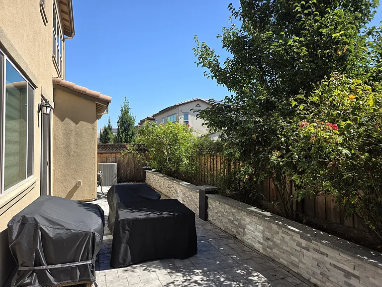 488 E Fuschia Way — Photo 18
