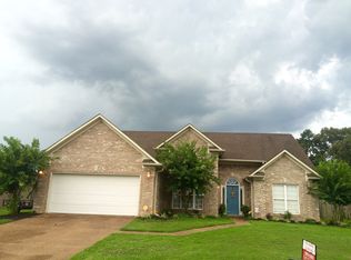 64 Oxford Dr, Jackson, TN 38305