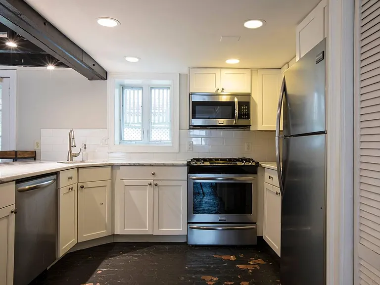 1220 Bank St NW — Photo 50