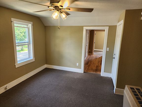 3rd image of 310 N 1st Ave #1/2