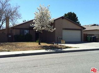 836 E Kettering St, Lancaster, CA 93535