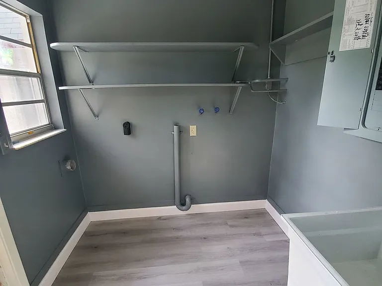 5624 Delaware Ave — Photo 15