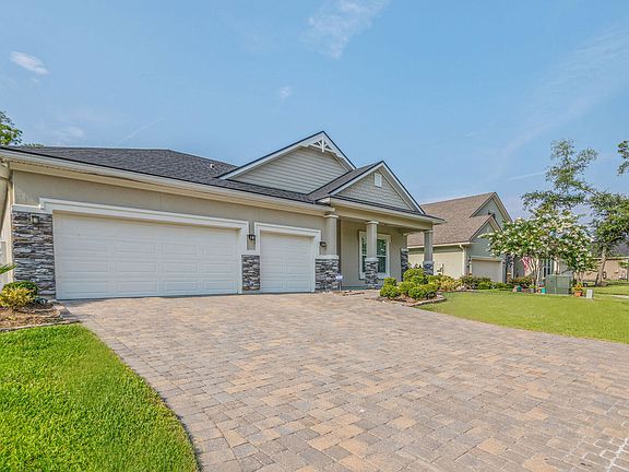 3rd image of 4620 Maple Lakes Dr