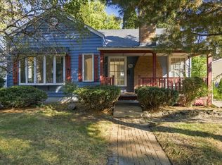 31 Logan Ave, Geneva, IL 60134