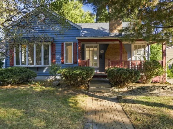 31 Logan Ave, Geneva, IL 60134