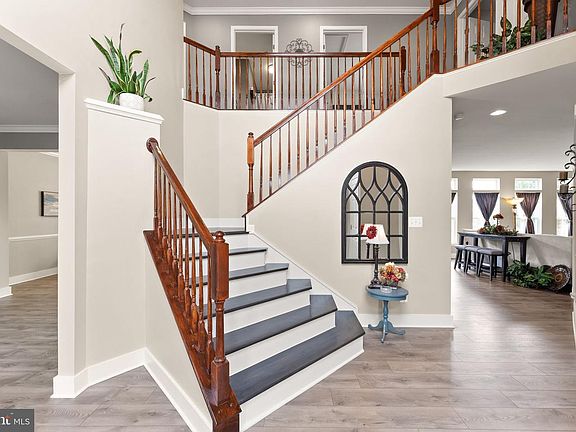 4th image of 14213 Sharpshinned Dr