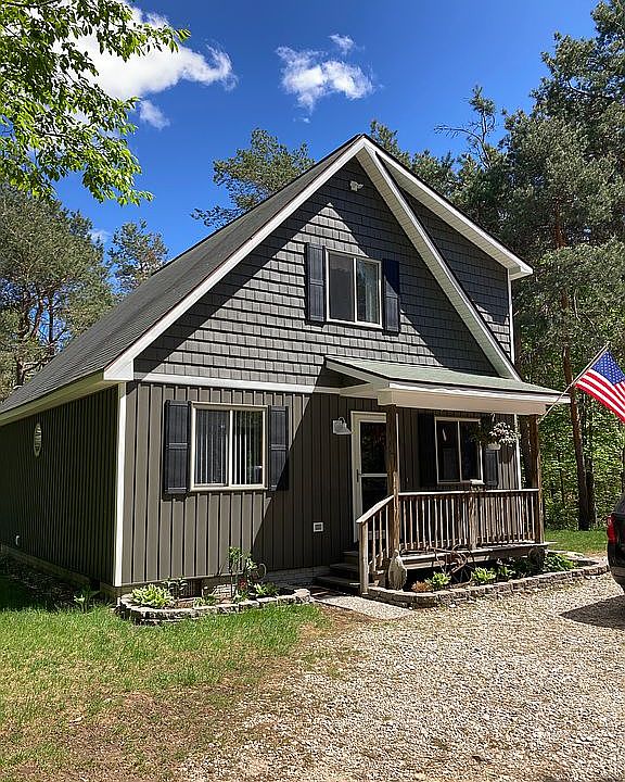 1st image of 1136 Gitchegumee Dr