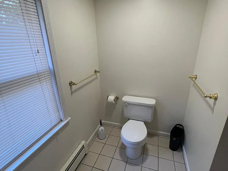 52 Dascomb Rd — Photo 20