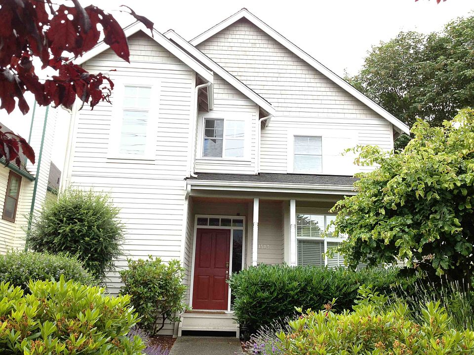 2nd image of 1513 NE 77th St