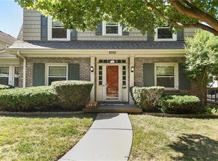 5740 Cherry St, Kansas City, MO 64110