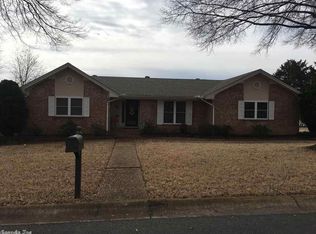 15 Jamestown Dr, Searcy, AR 72143