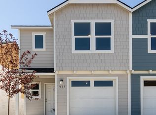 1653 NE 8th St, Hermiston, OR 97838