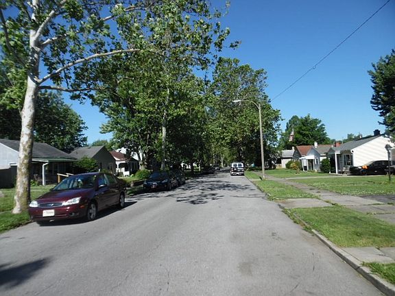 4th image of 2729 Kenwood Ave