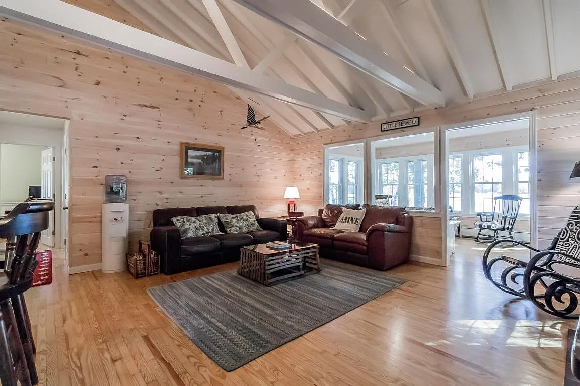 4 bed, 1444 sqft, $2,500 — Photo 4