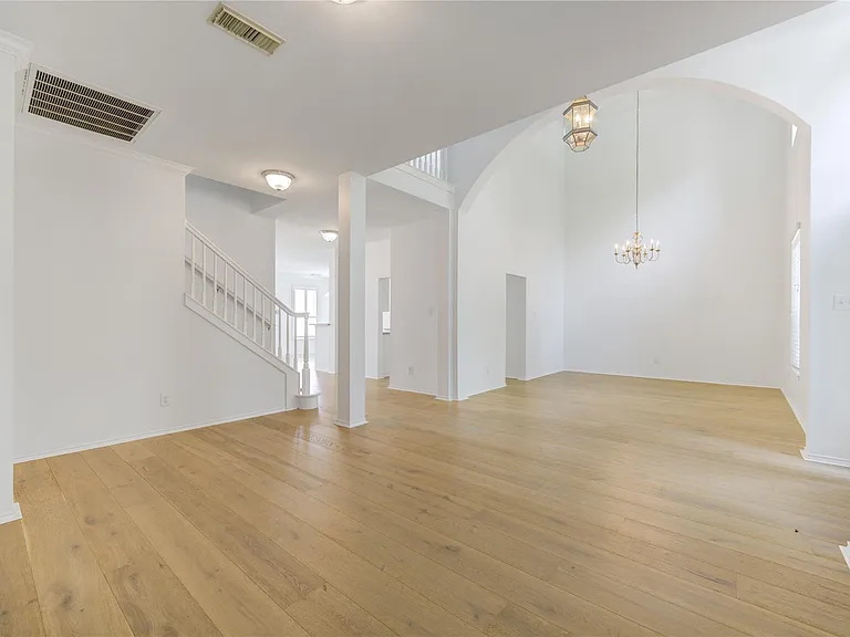 4426 Desert Cliff Ct — Photo 7
