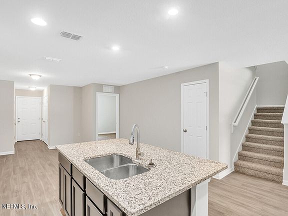 5th image of 8822 EATON Avenue