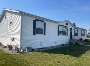 1198 Redbud Rd, Manteno, IL 60950