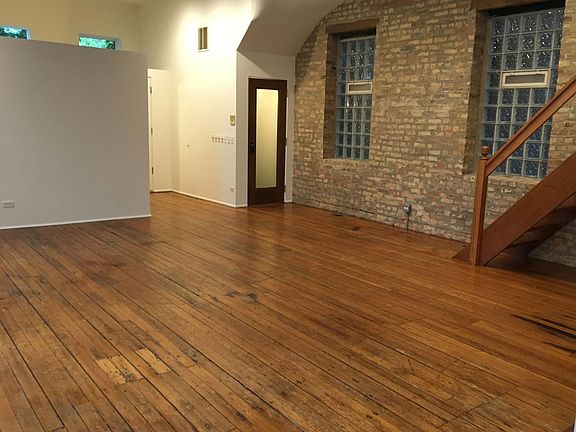 2nd image of 1855 N Washtenaw Ave #1