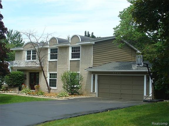 2nd image of 3128 Bloomfield Shore Dr