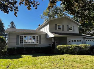 609 Scott St, Beaver Dam, WI 53916