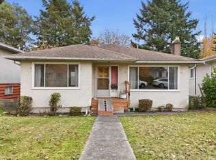 5878 Argyle St, Vancouver, BC V5P 3J7