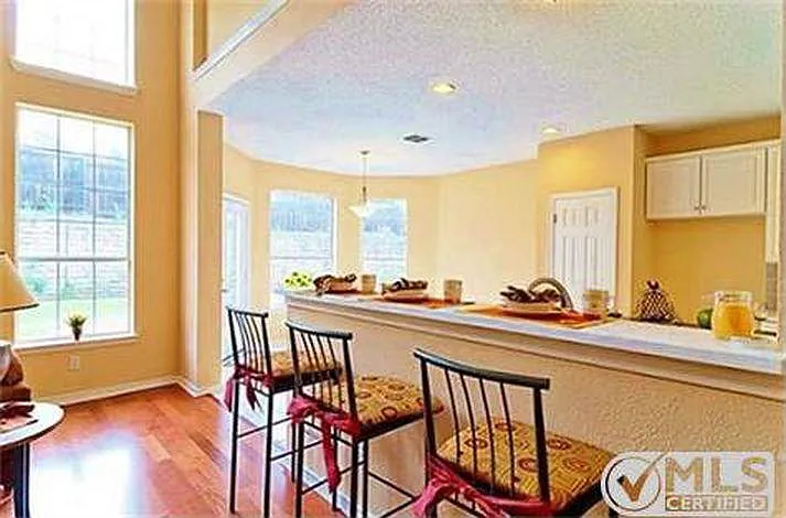 9904 Lakeridge Ct — Photo 16