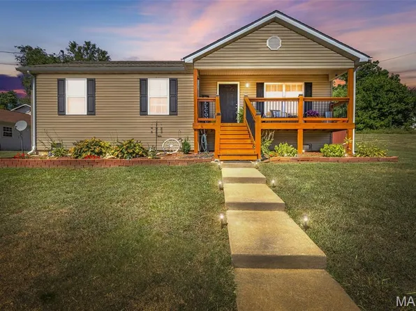 402 Adams St, Park Hills, MO 63601