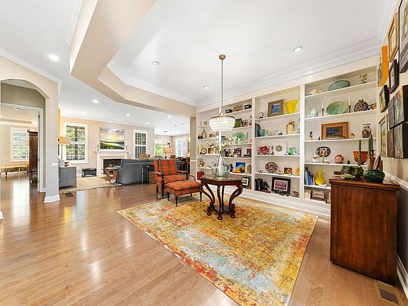 4th image of 16 Sierra Ct #16