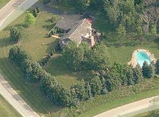 26485 N Countryside Lake Dr, Mundelein, IL
