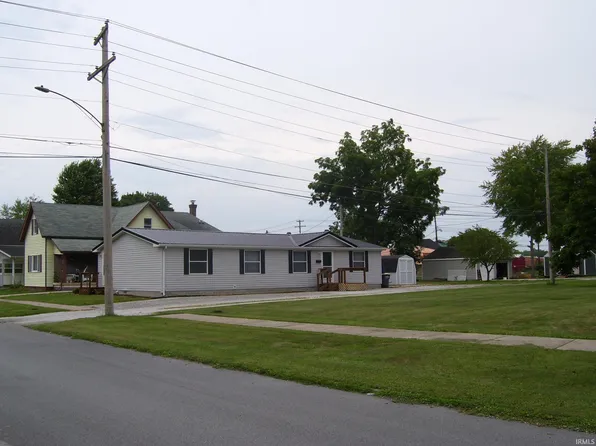130 Dearborn St, Tipton, IN 46072