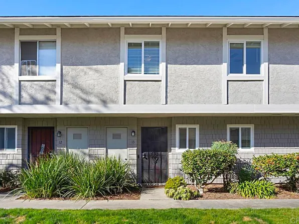 2112 E Vista Way APT 13, Vista, CA 92084