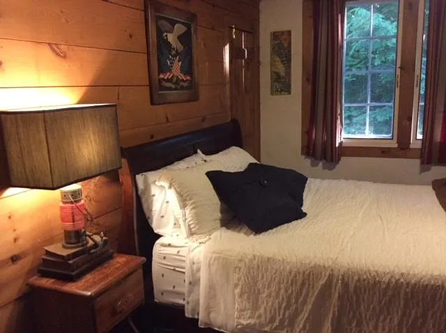 4504 Lakeshore Dr — Photo 15