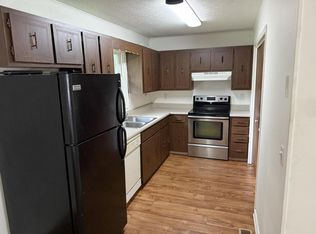 201 Correll Ln #8, Jonesborough, TN 37659