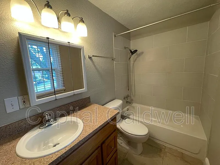 13686 Orange Sunset Dr #201 — Photo 25