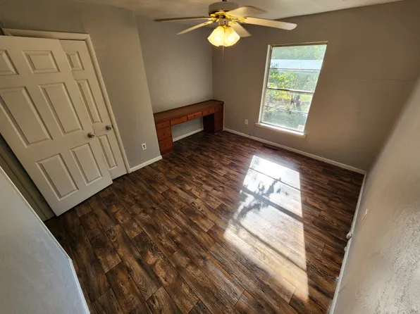 719 Saint Joseph Dr, Ada, OK 74820