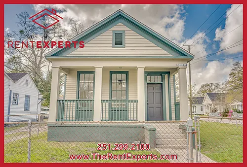 1013 Elmira St Photo 1