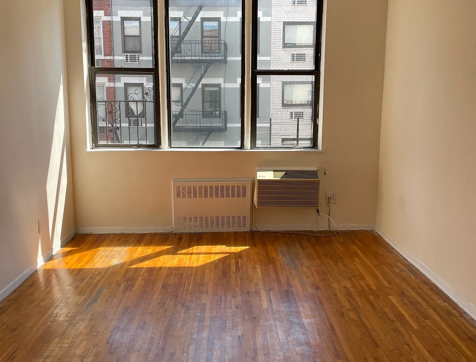 407 East 88th Street — Photo 2