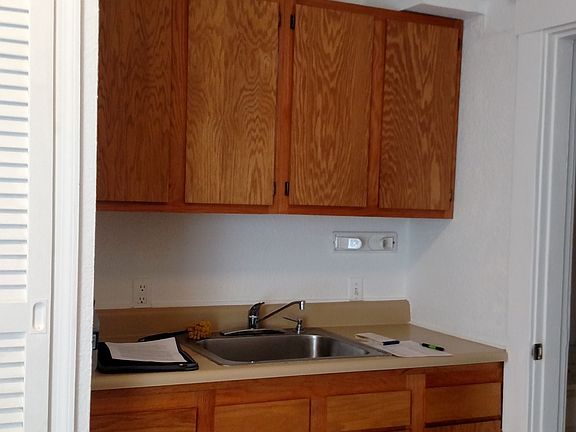5th image of 613 Stewart Ave #A
