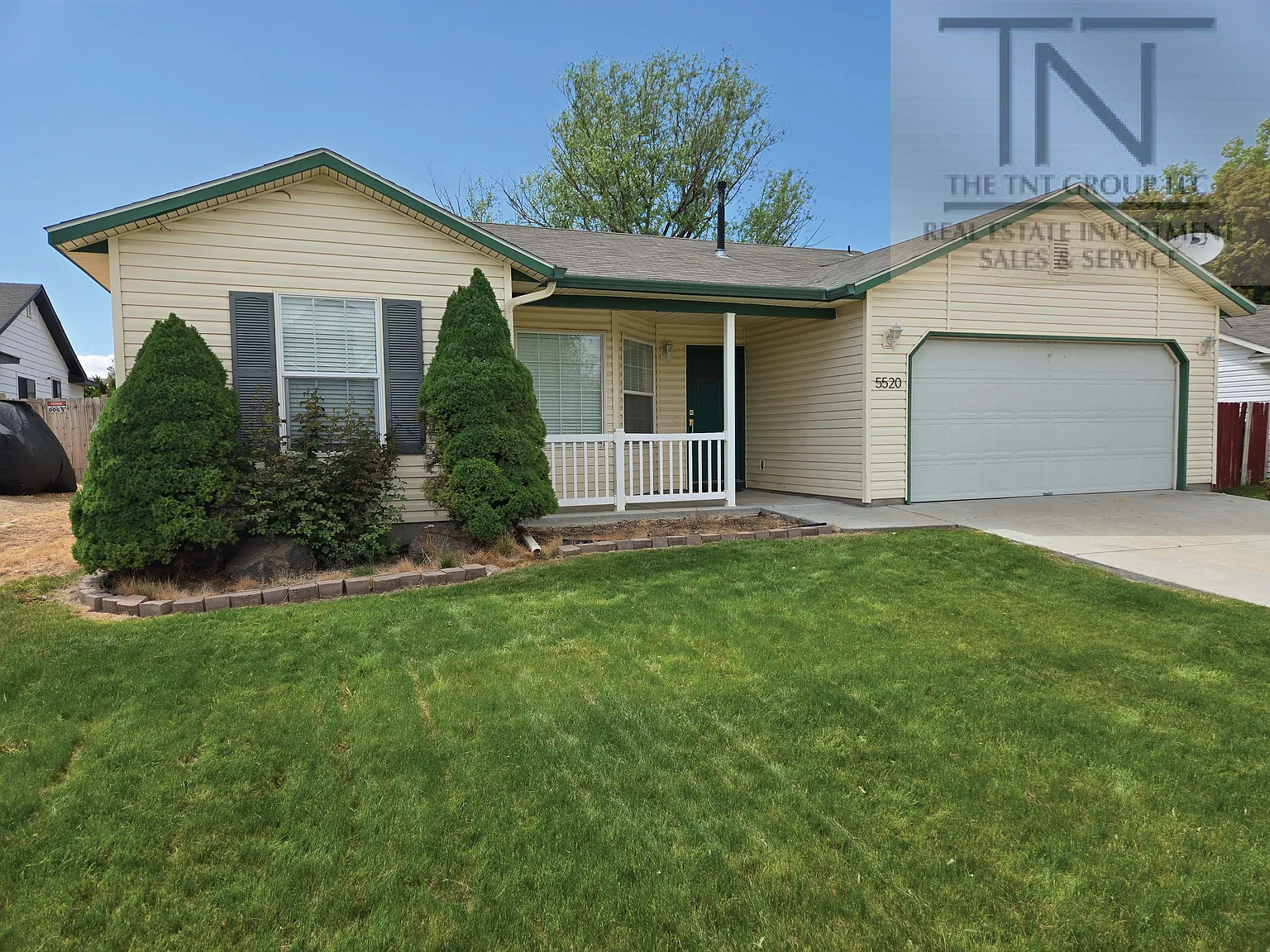 4 bed, 1276 sqft, $2,100 — Photo 2