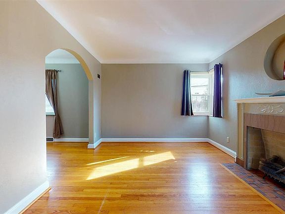 5th image of 6515 Lindenwood Pl