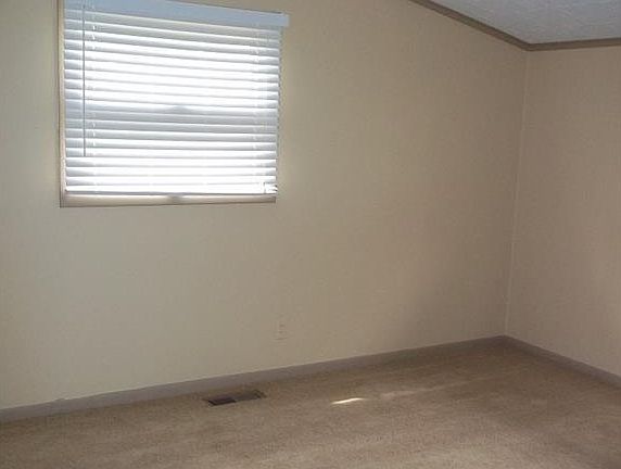 5th image of 208 S Cottonwood Dr