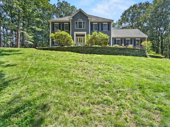 3 Lantern Ln, Georgetown, MA 01833