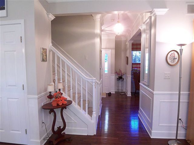 1st image of 922 Wiltshire Ct