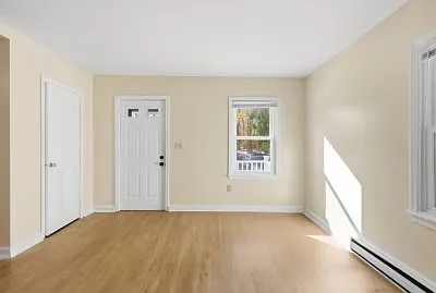 463 Pond St #3 — Photo 6