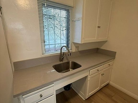 5th image of 1244 21st St APT A