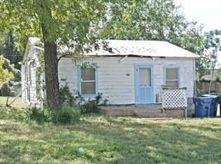 301 Harris St, Elgin, TX 78621