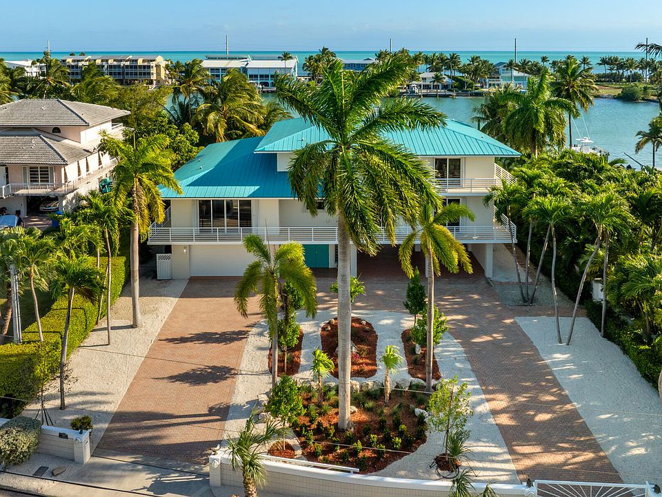 1st image of 137 Sapodilla Dr