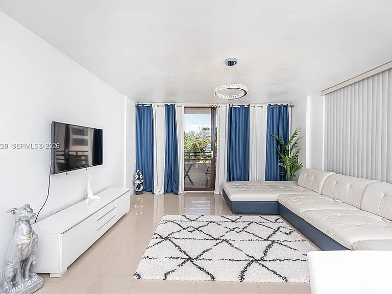 3505 S Ocean Dr #221 — Photo 3